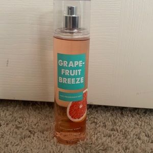 Grapefruit breeze bath and body works retired fragrance mist!